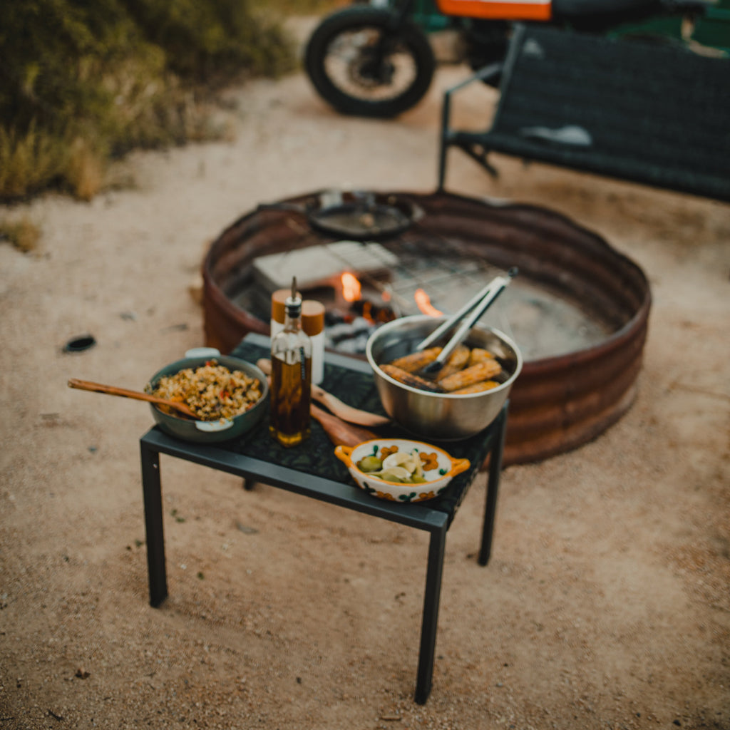 Rad-Arondack Table