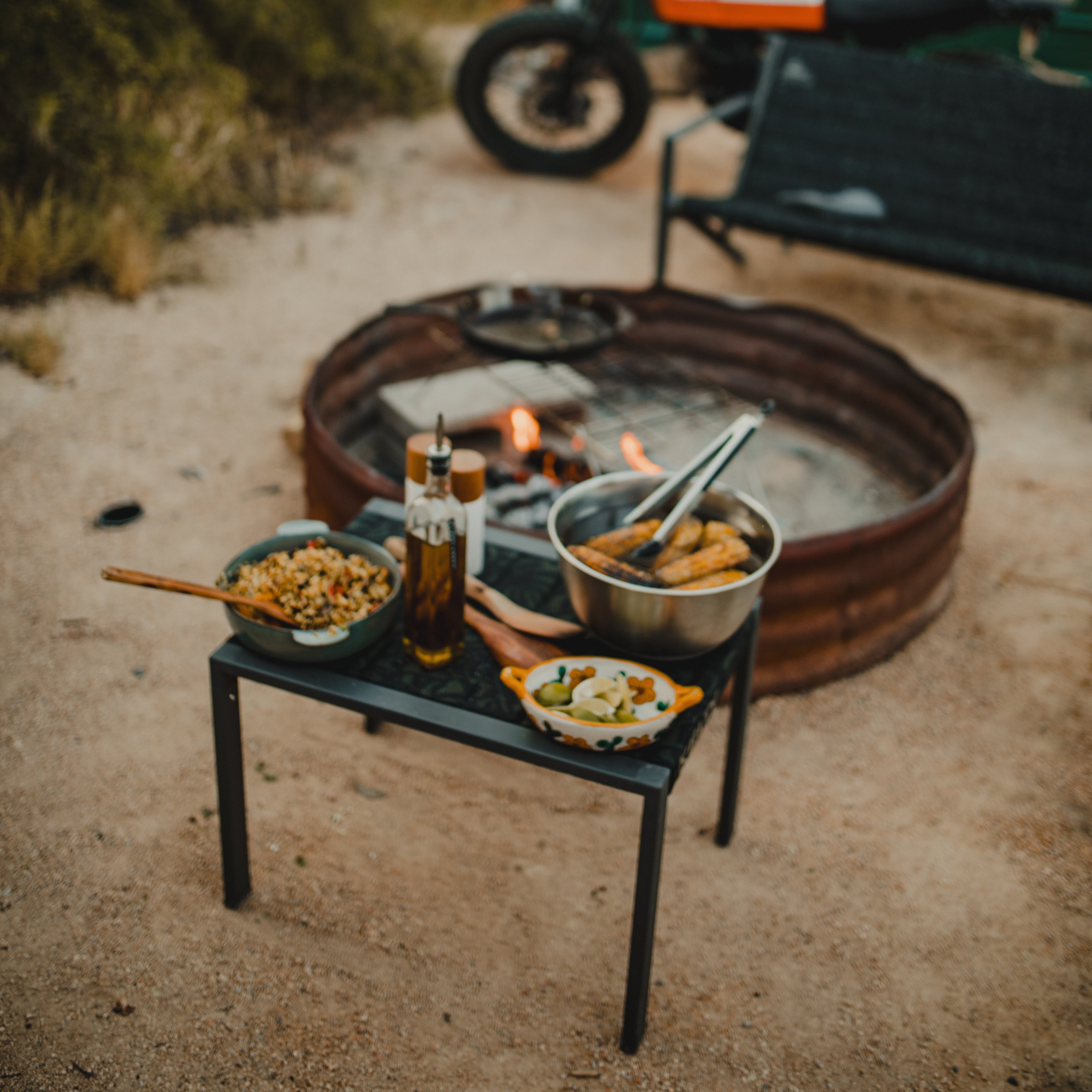 Rad-Arondack Table